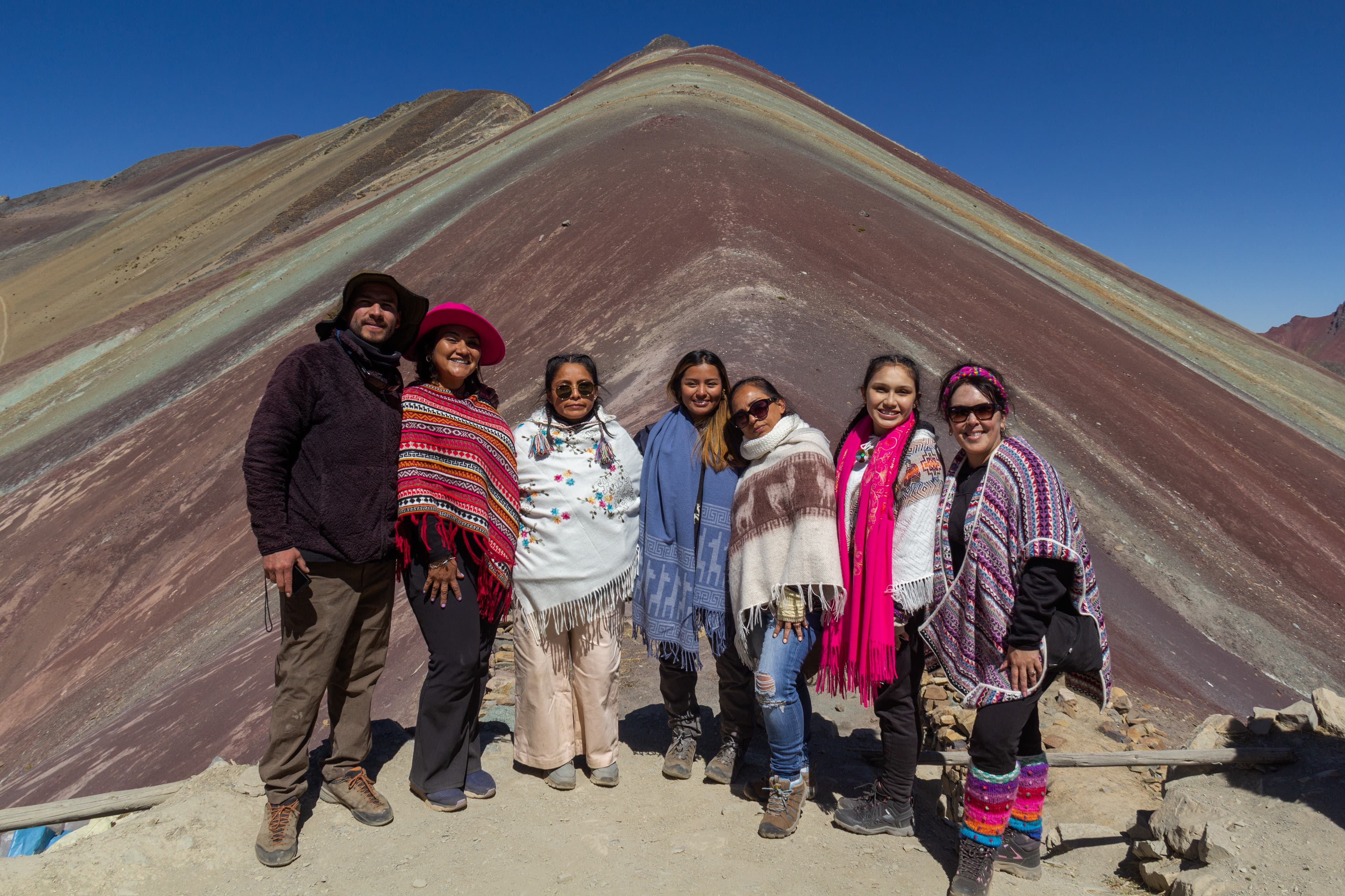 Rainbow Mountain & Red Valley: Full Day Hike to Vinicunca