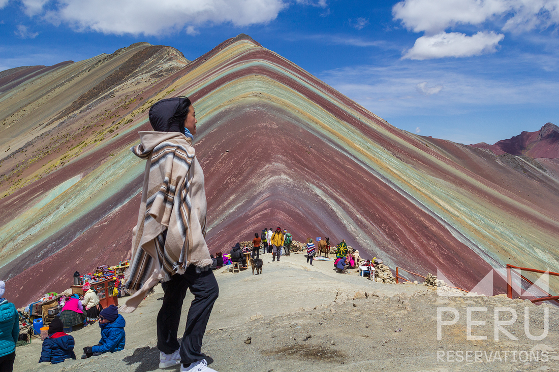 Rainbow Mountain & Red Valley